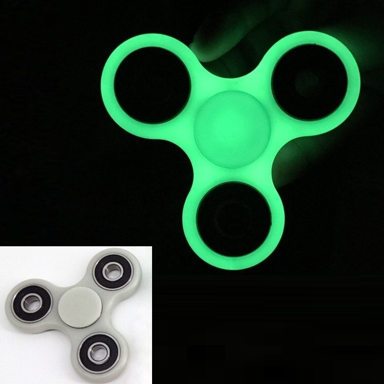 Glow-in-the-Dark Tri-Spinner Fidget Toy – Sensory Stress Relief Spinner